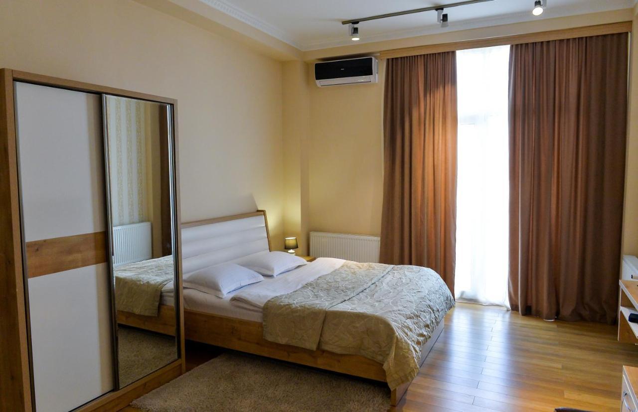 Happy Stay Hotel Кутаиси Екстериор снимка