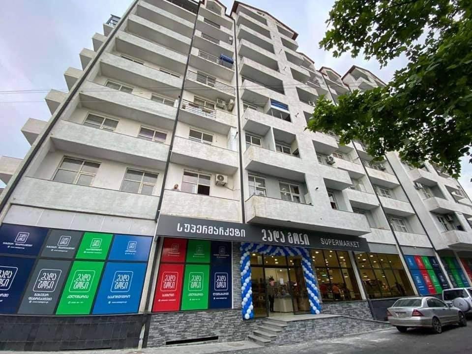 Happy Stay Hotel Кутаиси Екстериор снимка